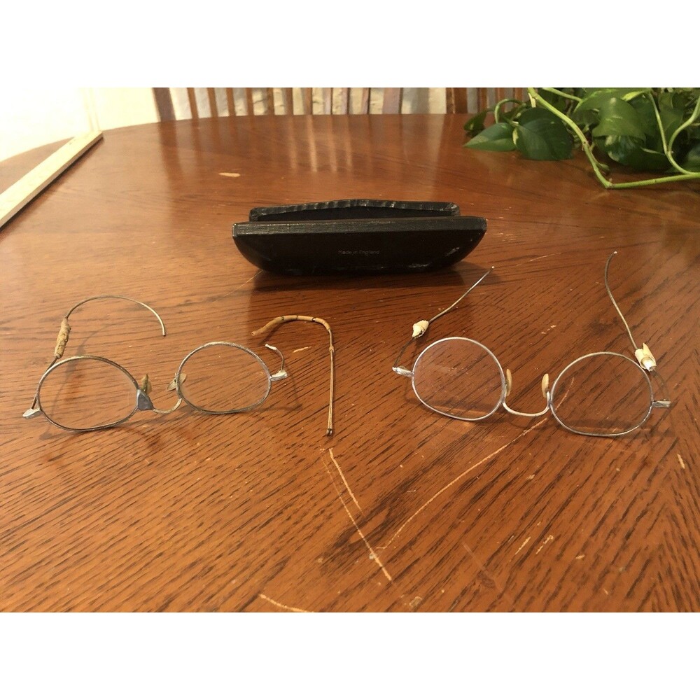 Very Old Antique Glasses Set And Cases